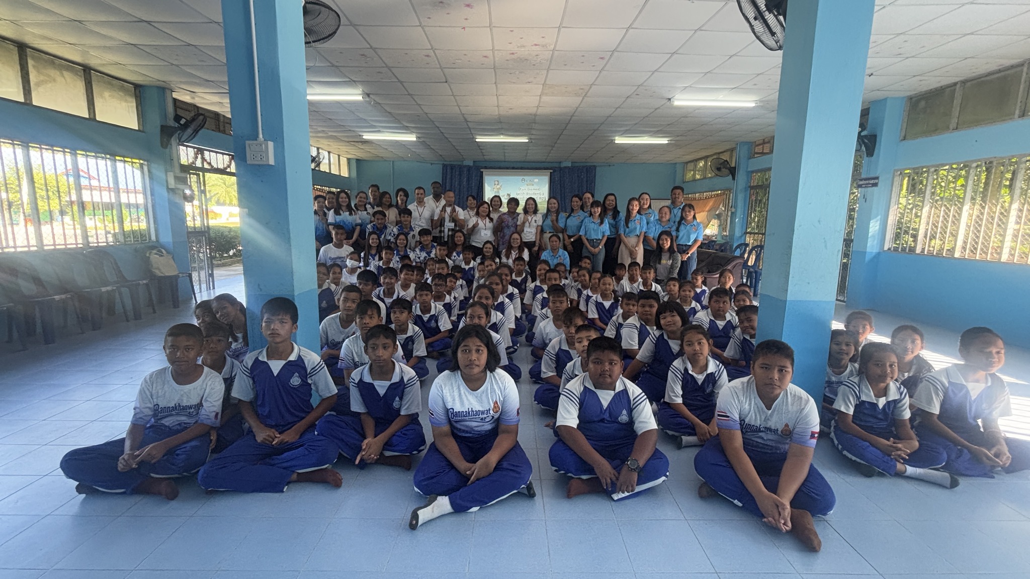 “Fun Games with Students: Reading and Arts” for students at Ban Na Khao Wat School